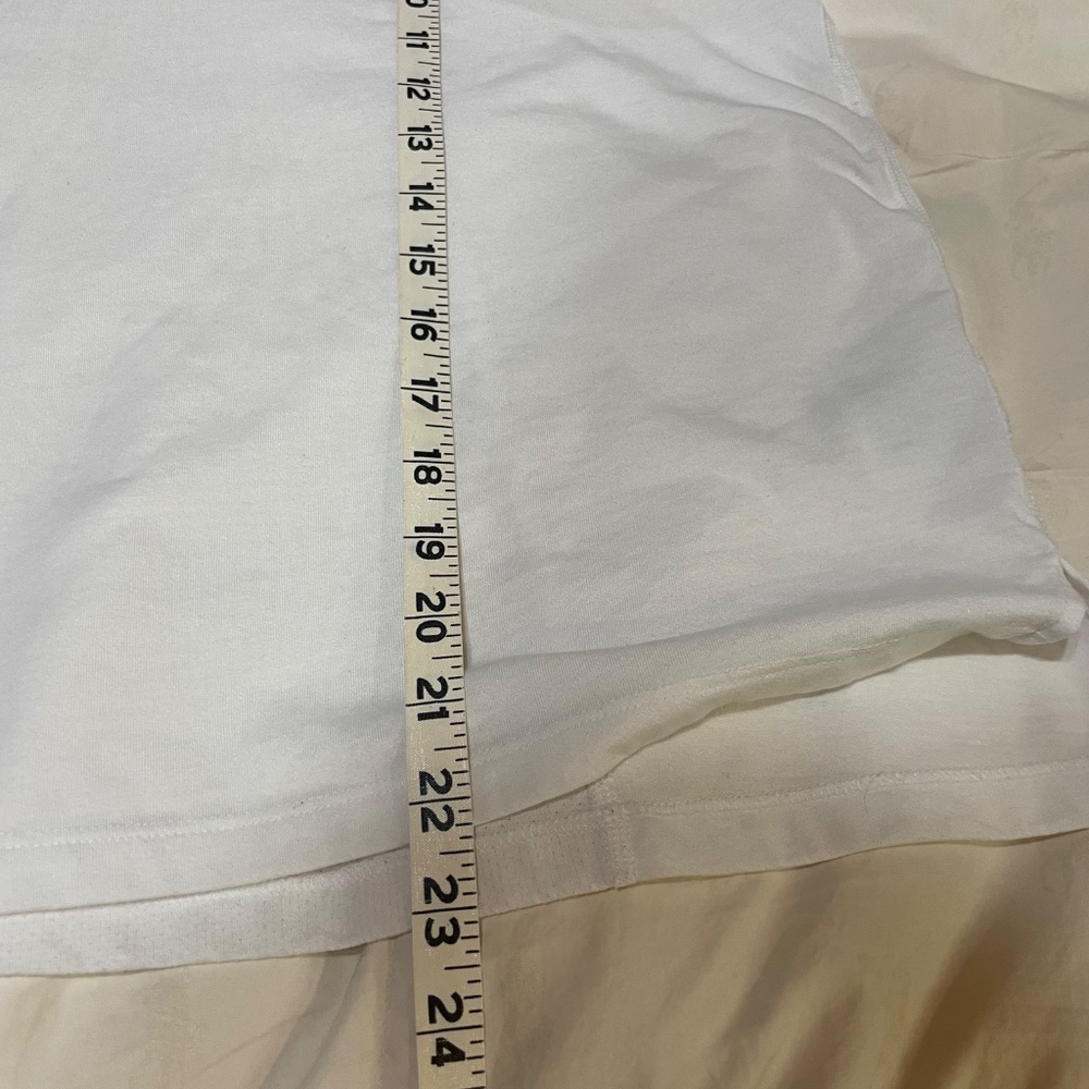 Nike White Athletic Tank with Floral Logo Sz M - Picture 11 of 11